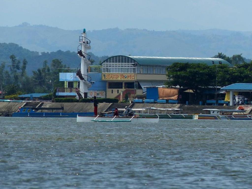 Island Tropic Hotel And Restaurant Alaminos Exterior foto